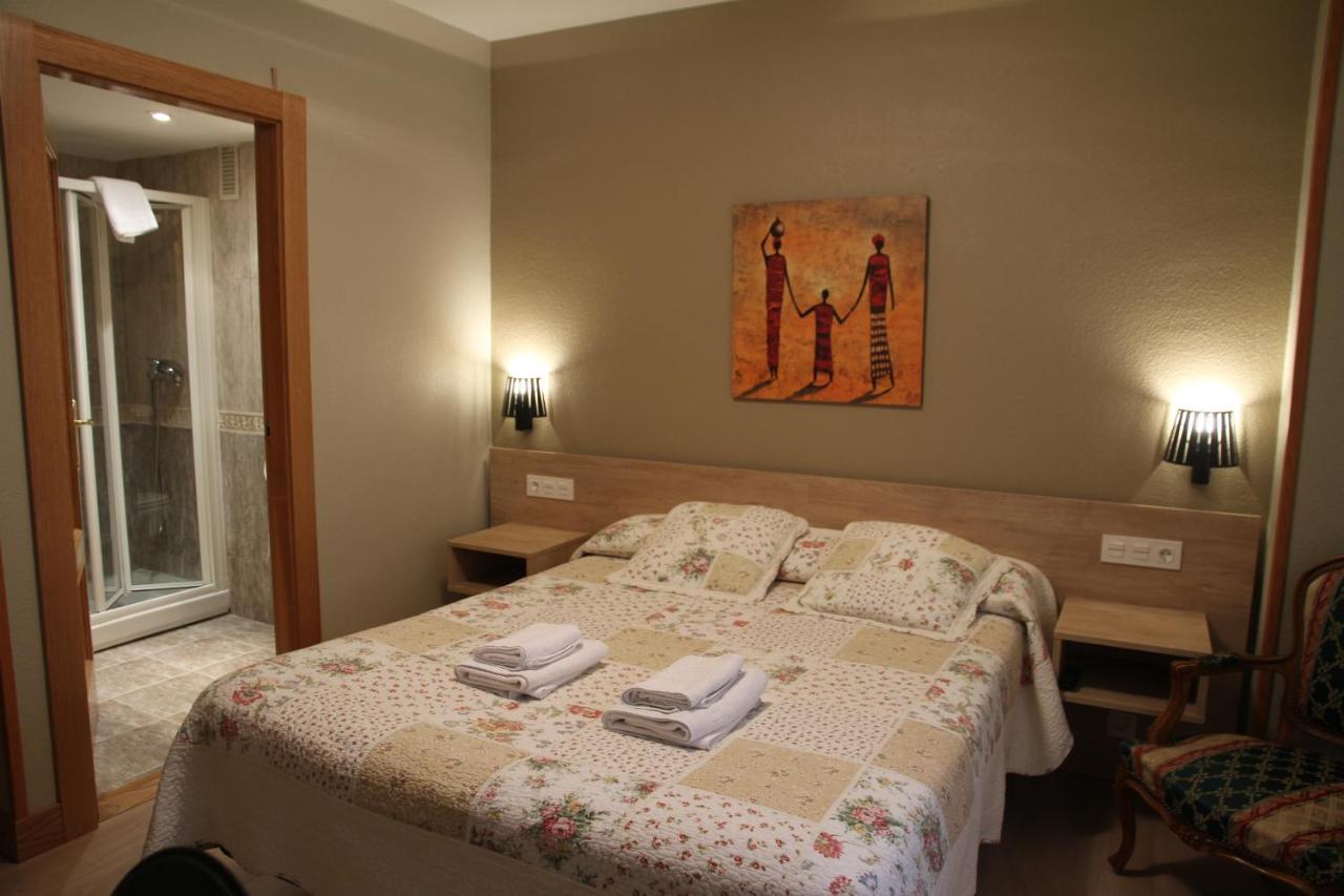 Hostal Acella Pamplona Kültér fotó